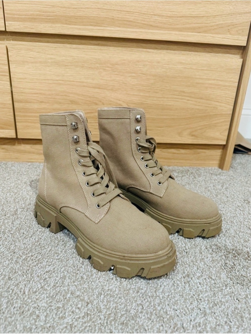 Urban Outfitters Chunky Lug Combat Boots - Khaki